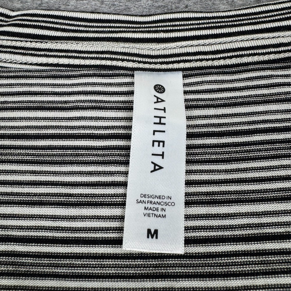 Athleta Cloudlight Stratus Tee Shirt Striped Womens Medium M - Picture 4 of 9